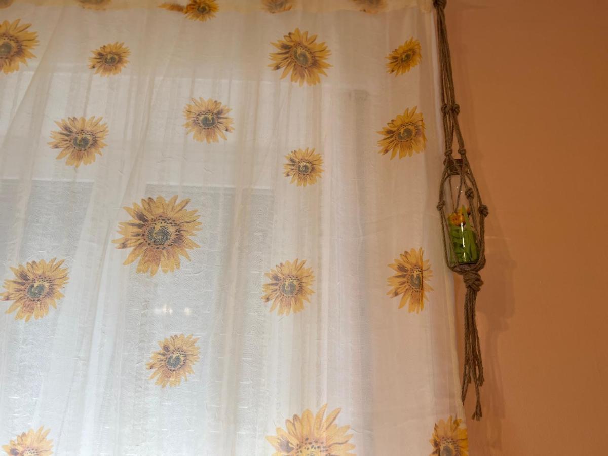 Vicino A Tutto Bed & Breakfast Vercelli Exterior photo